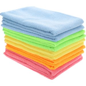 MICROFIBRE CLOTHS IN 4 DIFFERENT COLOURS